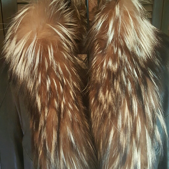 Leather jacket - Picture 2 of 4